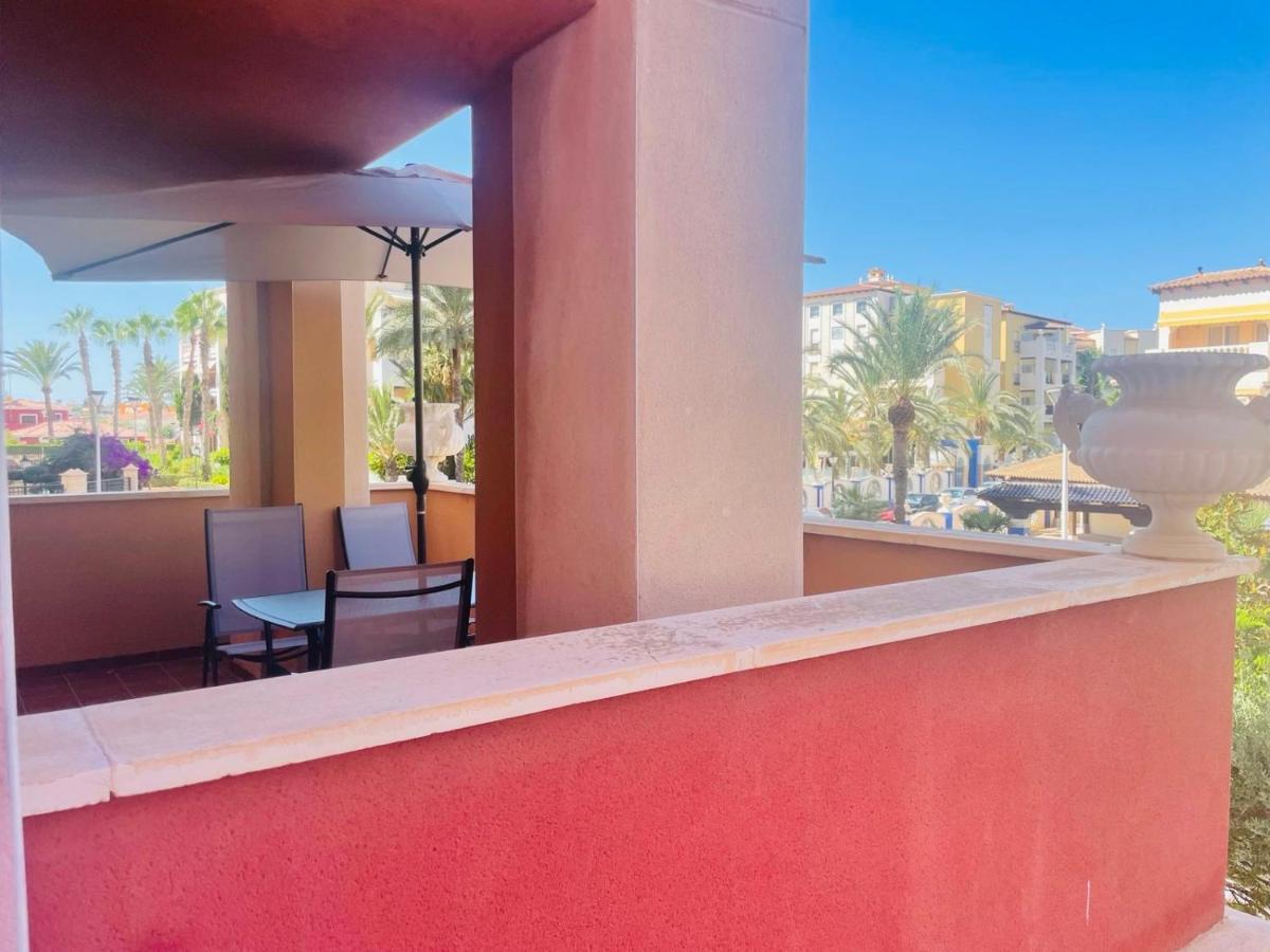 Beach Apartament In Torrevieja Exterior photo